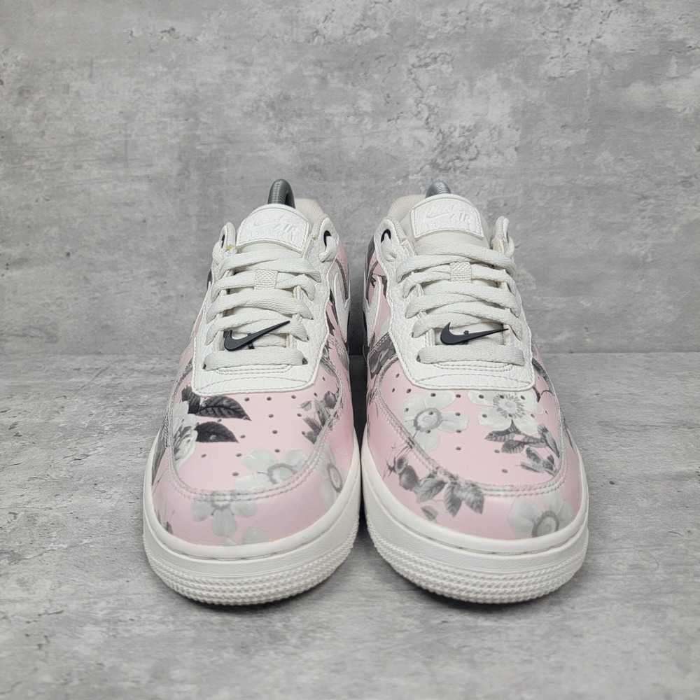 NIKE Womans Size 8 Air FORCE 1 Pink FLORAL AO1017 102 WHITE LEATHER SNEAKERS - Picture 2 of 8